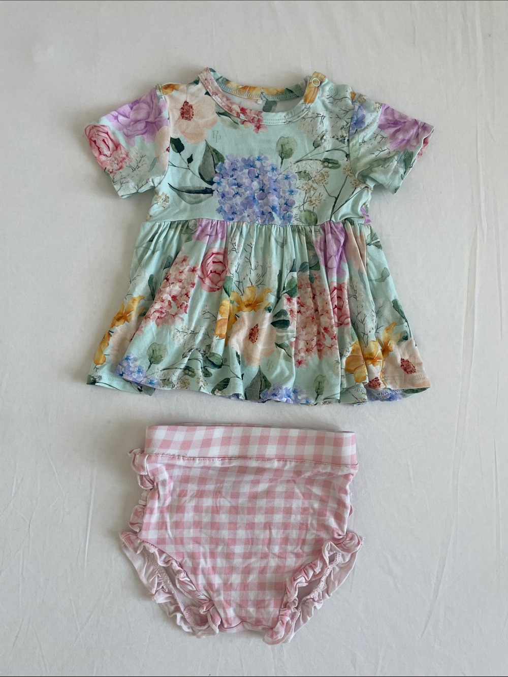 Posh Peanut Lot Floral Flowy Shirt with pink and white Bloomers 12-18M (EUC)